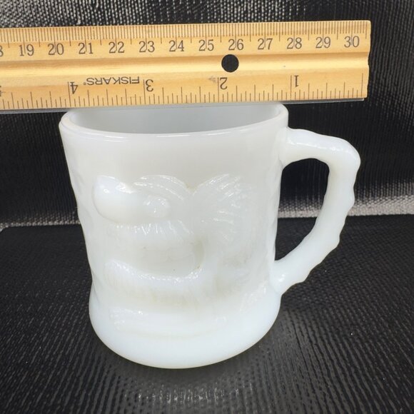 Vintage Grog Johnny Hart BC Comic White Milk Glass Coffee Mug Cup 3D Raised VTG - Picture 3 of 8